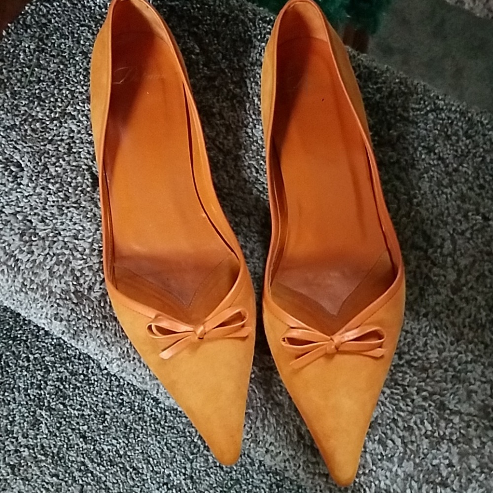 Delman Orange Flats with Bow Detail